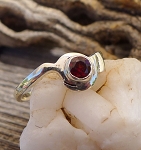 Garnet Ring - Sterling Silver and Faceted Garnet Gemstone Ring - Size 7.5