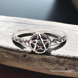 Sterling Silver Pentacle Ring Size 7
