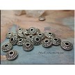 20 8mm Silver Patterned Saucer Spacer Beads 