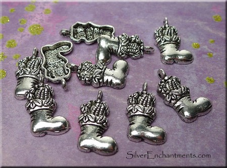 Christmas Charms (10) 