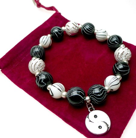 Yin and Yang Bracelet - Beaded Zen Jewelry 