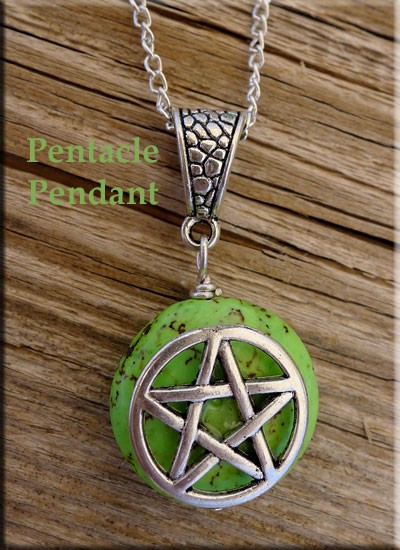 Pentacle on Green Magnesite Pendant - Calm Me 
