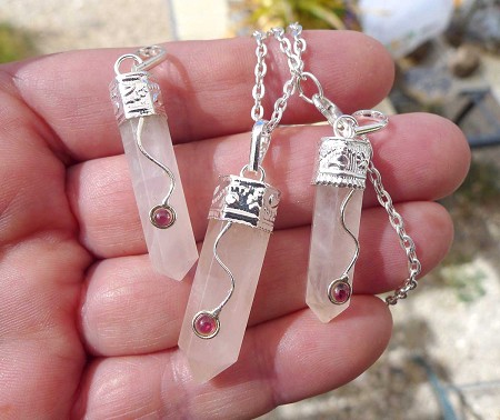 Rose Quartz Wand Pendant Necklace with Garnet 