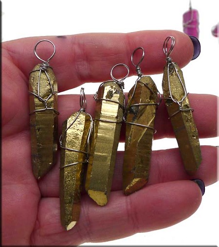 Gold Aura Crystal Pendant 