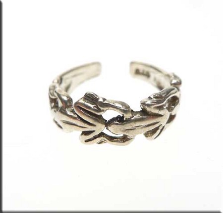 Sterling Silver Frogs Toe Ring 